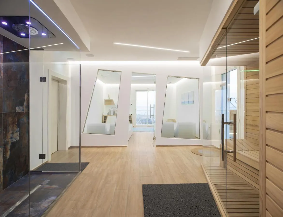 ****  רימיני One Design Hotel איטליה